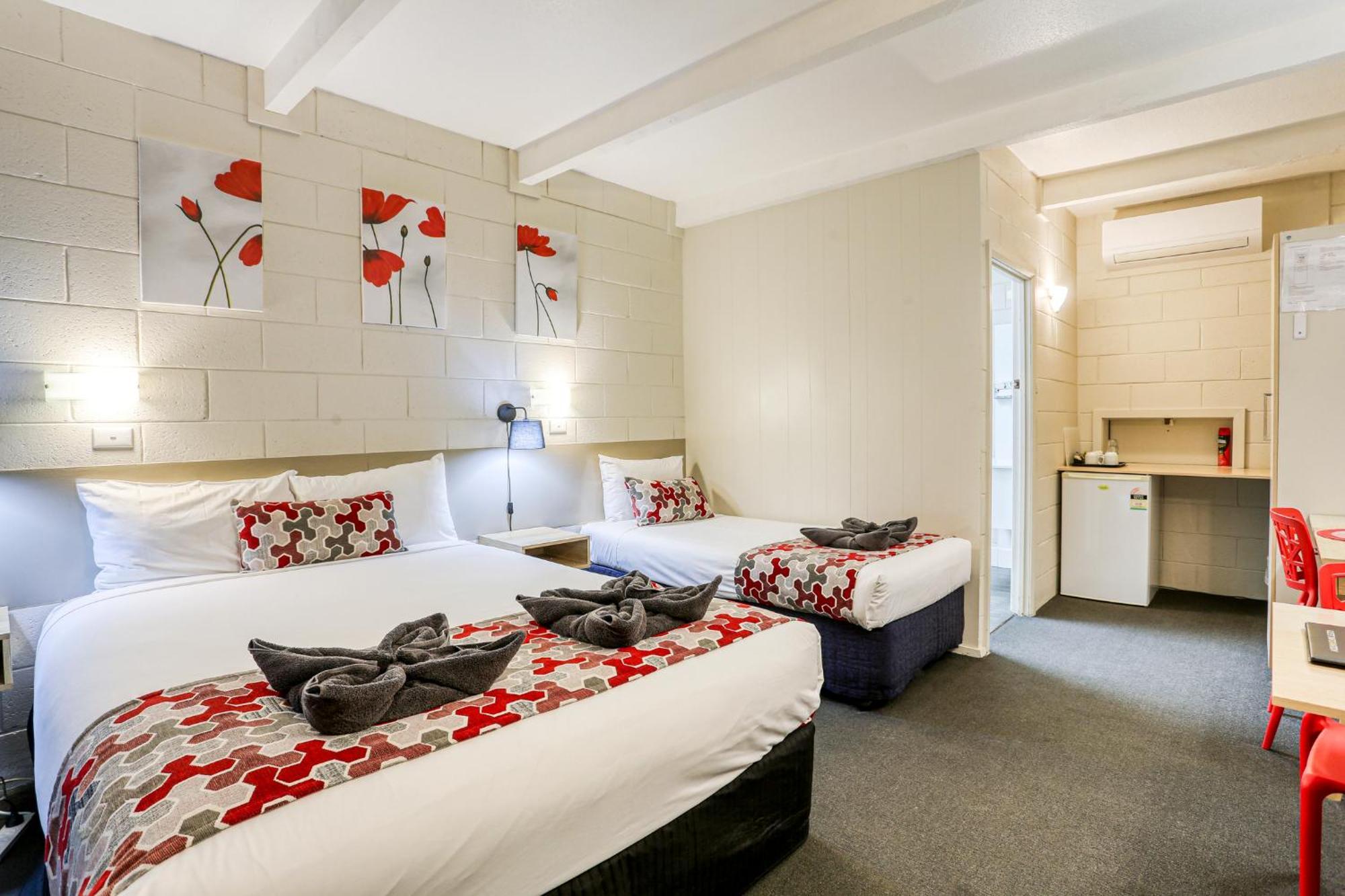 Castle Creek Motor Inn Эероа Экстерьер фото