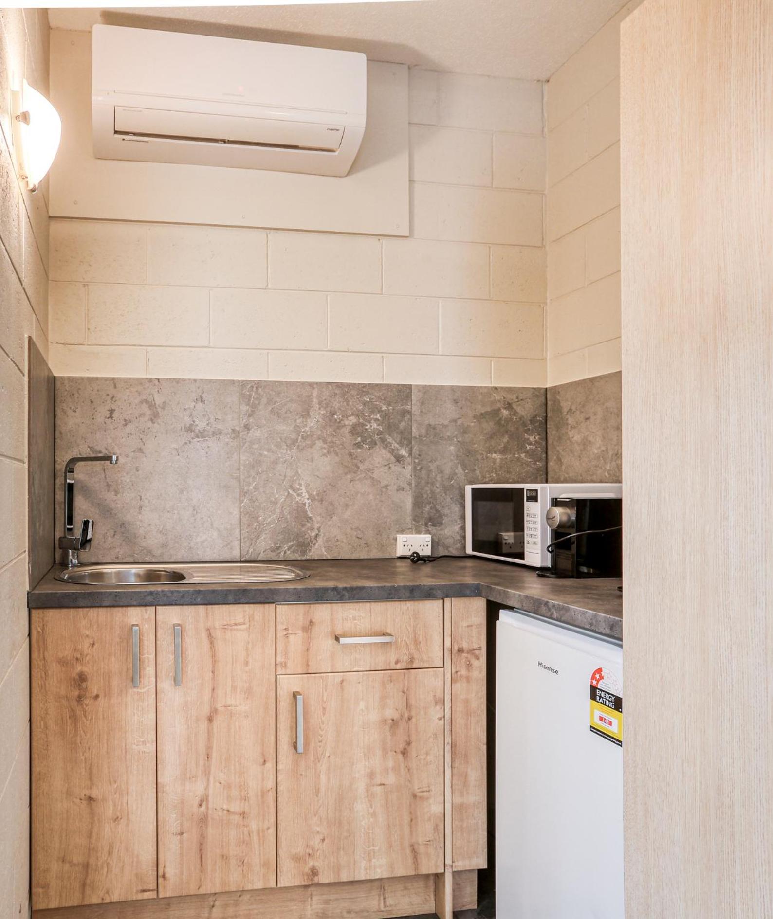 Castle Creek Motor Inn Эероа Экстерьер фото