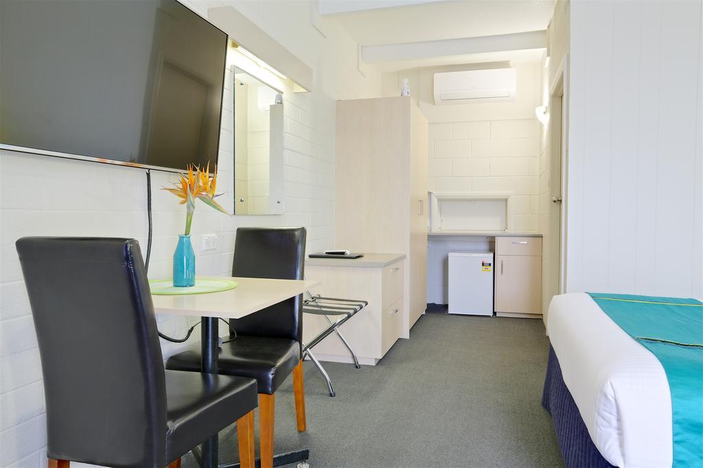 Castle Creek Motor Inn Эероа Экстерьер фото
