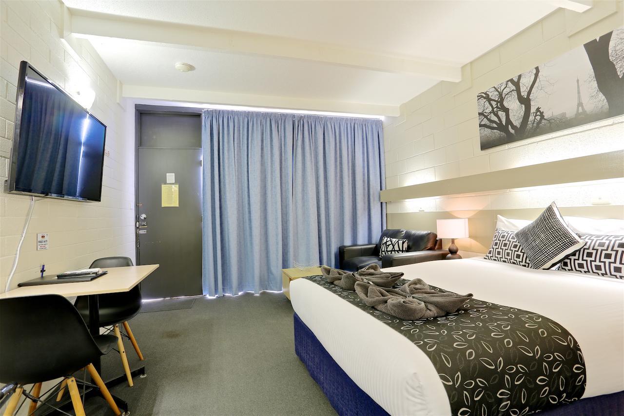Castle Creek Motor Inn Эероа Экстерьер фото